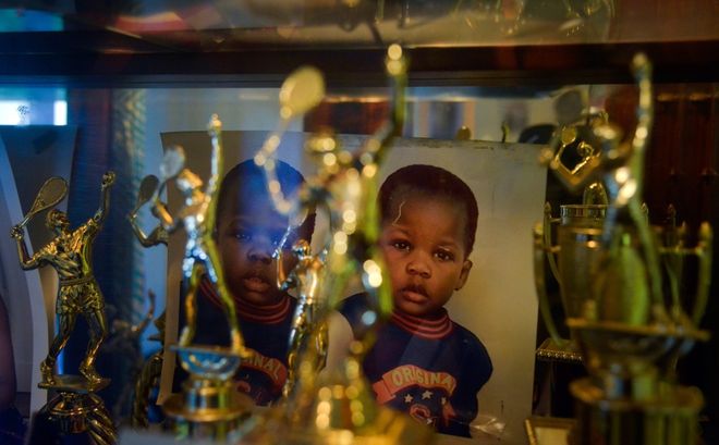 锋线厚度的 锋线厚度的