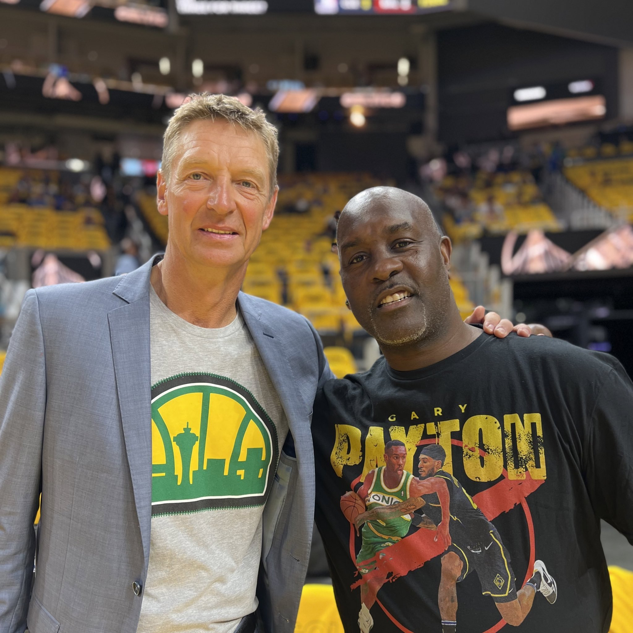 帮助球队缩 帮助球队缩