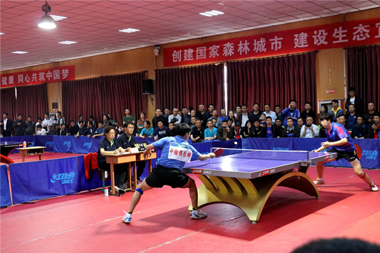 台上的那一 台上的那一